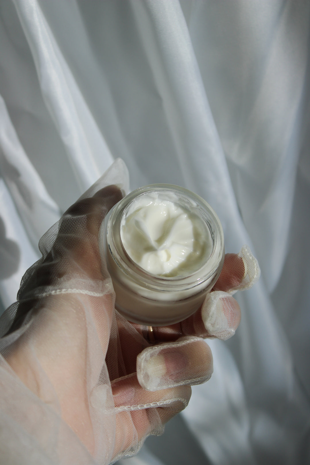 Lightweight Face Cream with Pearls, Ceramide Complex and Algae Extract