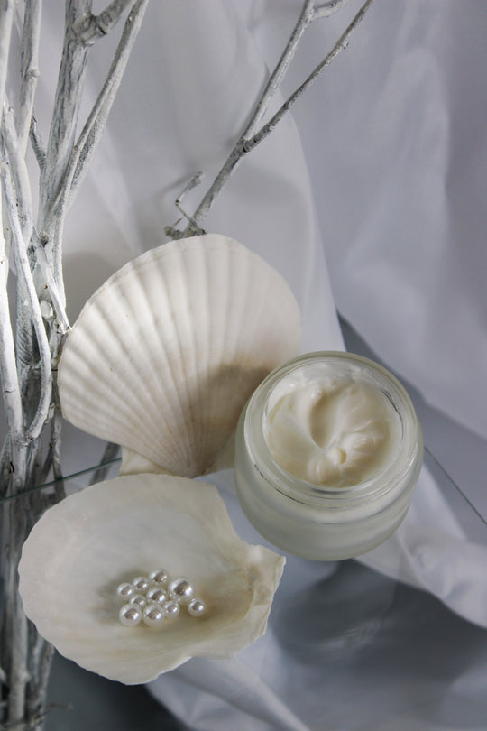 Lightweight Face Cream with Pearls, Ceramide Complex and Algae Extract Trial